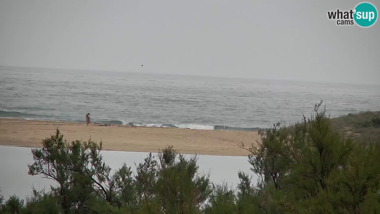 Spletna kamera Chia – Pogled v živo na plažo Su Giudeu
