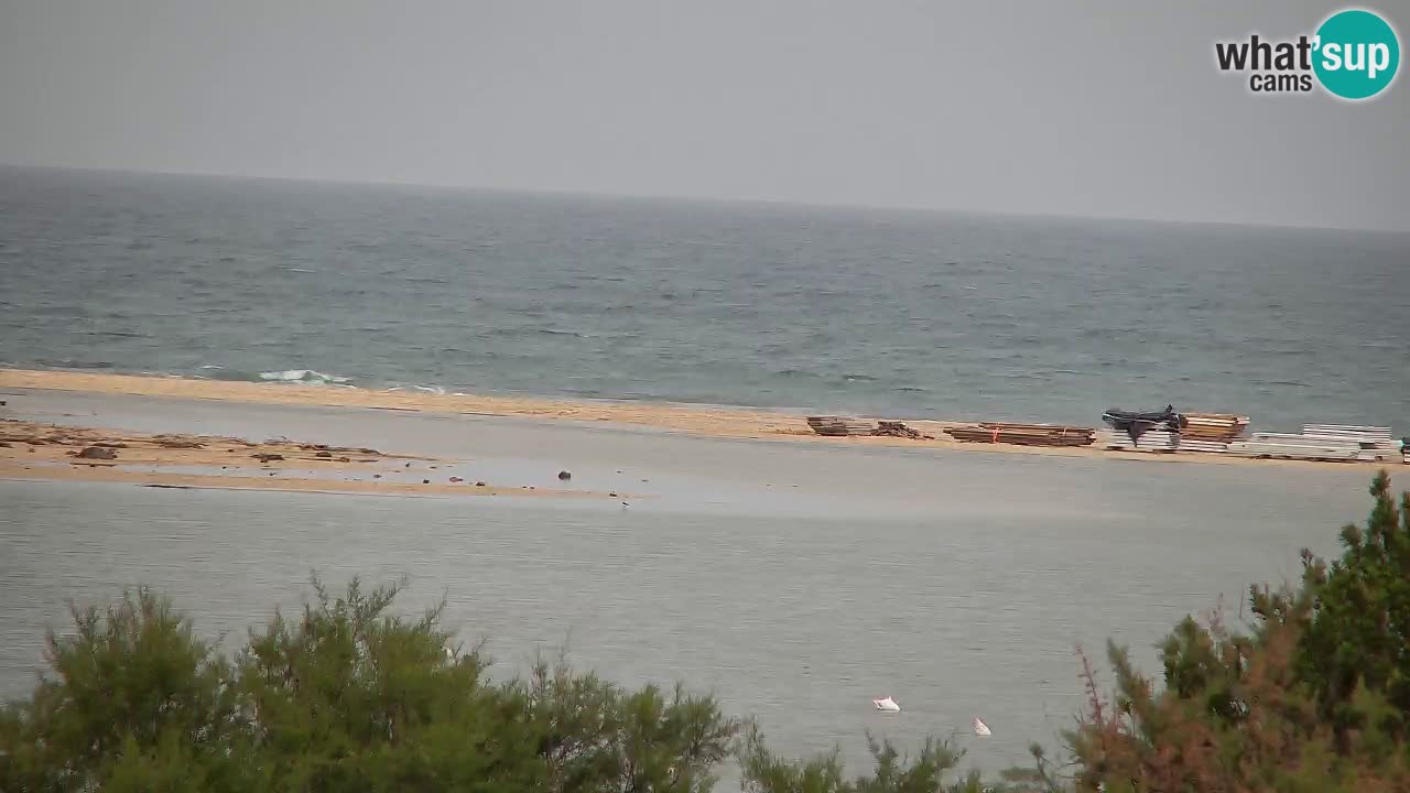 Spletna kamera Chia – Pogled v živo na plažo Su Giudeu
