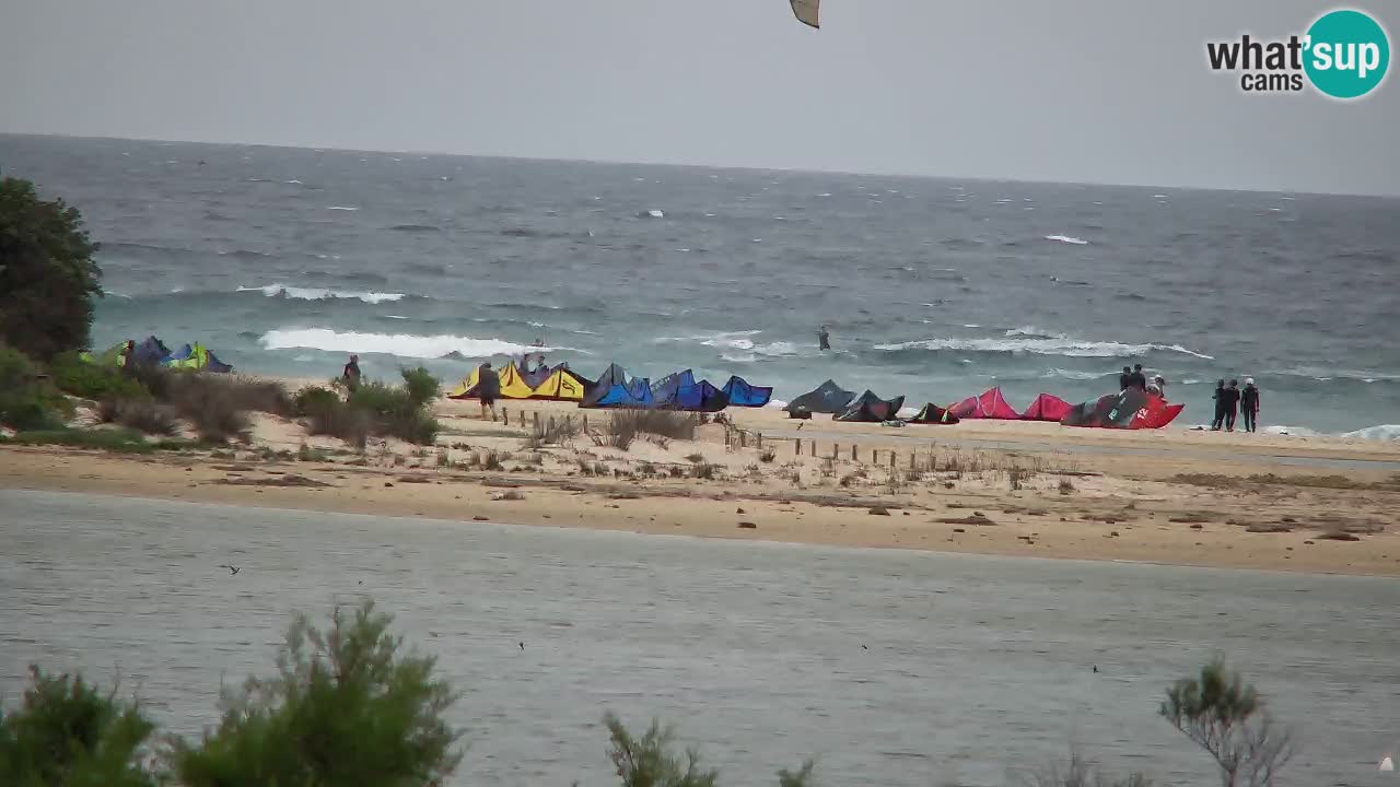Spletna kamera Chia – Pogled v živo na plažo Su Giudeu