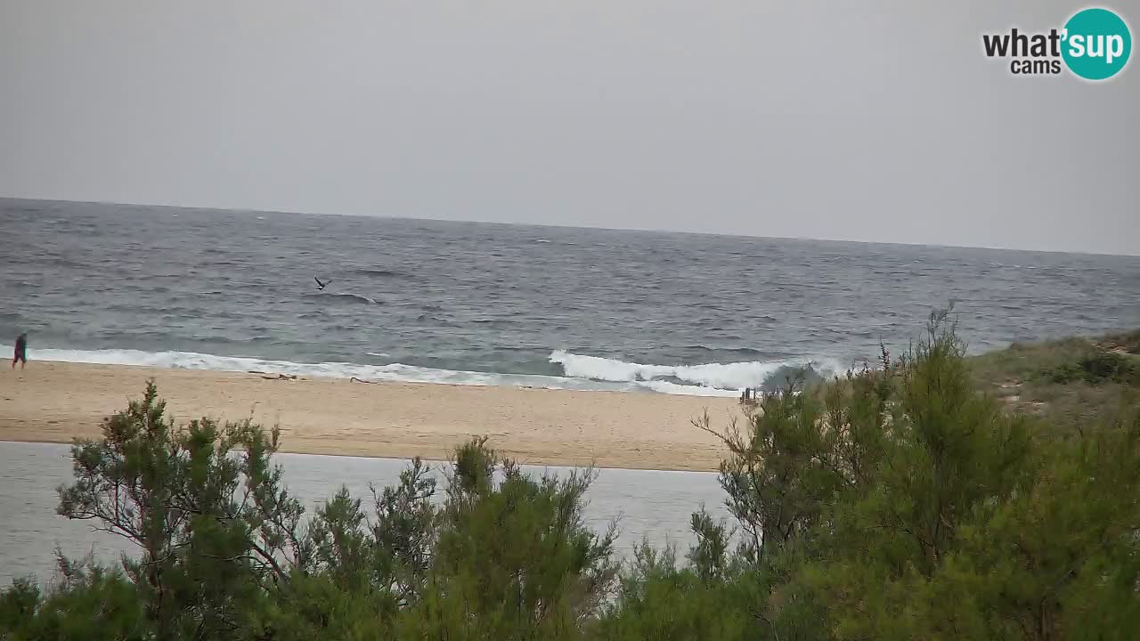 Spletna kamera Chia – Pogled v živo na plažo Su Giudeu