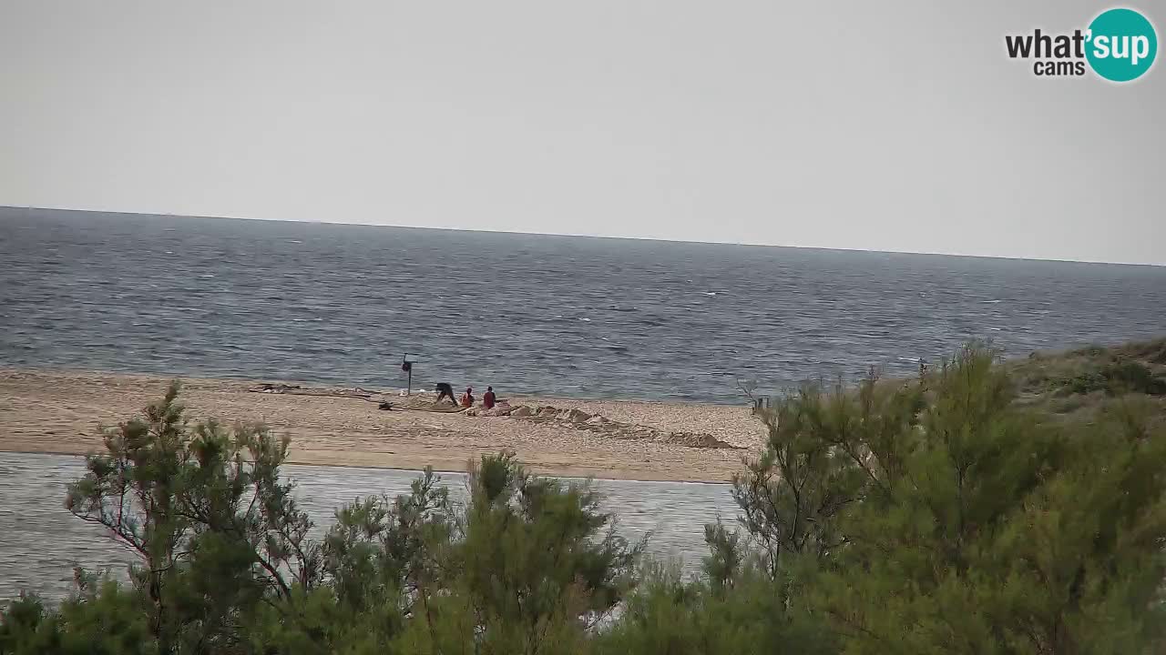 Spletna kamera Chia – Pogled v živo na plažo Su Giudeu