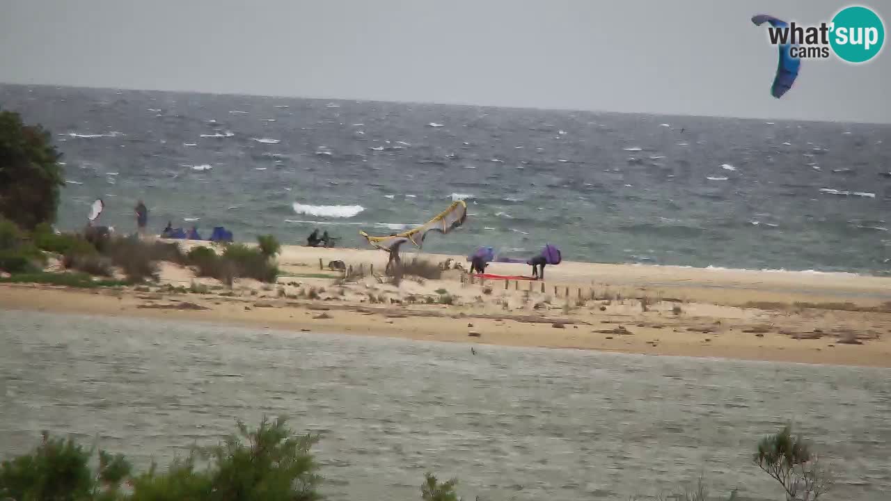 Spletna kamera Chia – Pogled v živo na plažo Su Giudeu