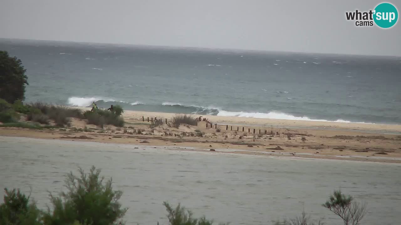 Webcam Chia – Vue en direct de la plage Su Giudeu