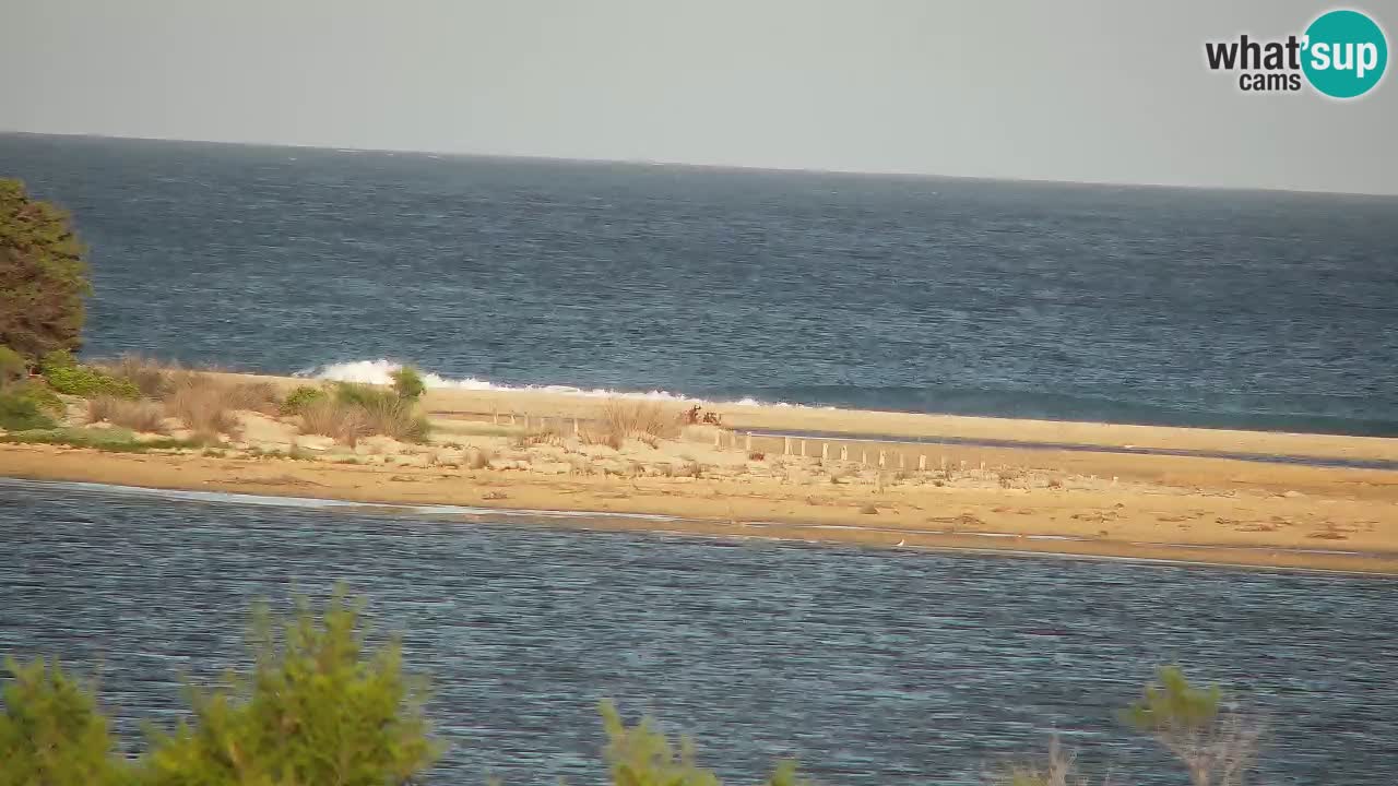 Webcam Chia – Vue en direct de la plage Su Giudeu