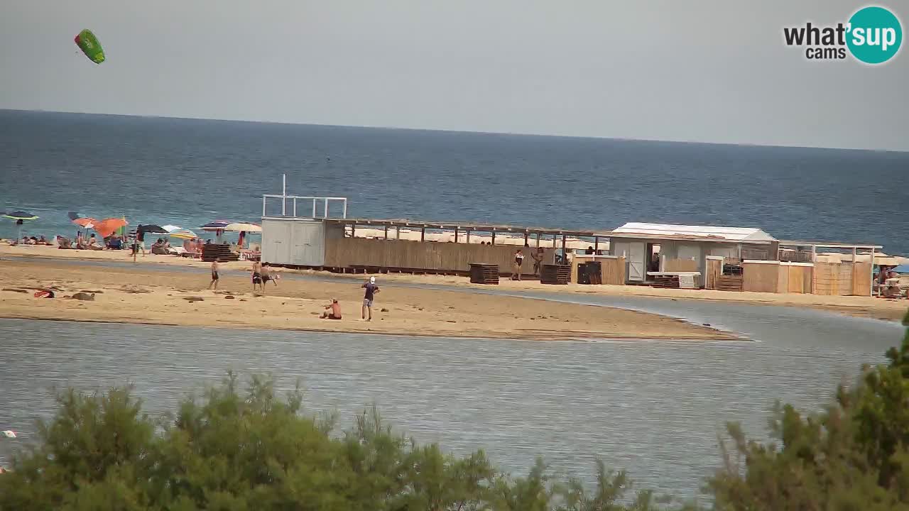 Spletna kamera Chia – Pogled v živo na plažo Su Giudeu