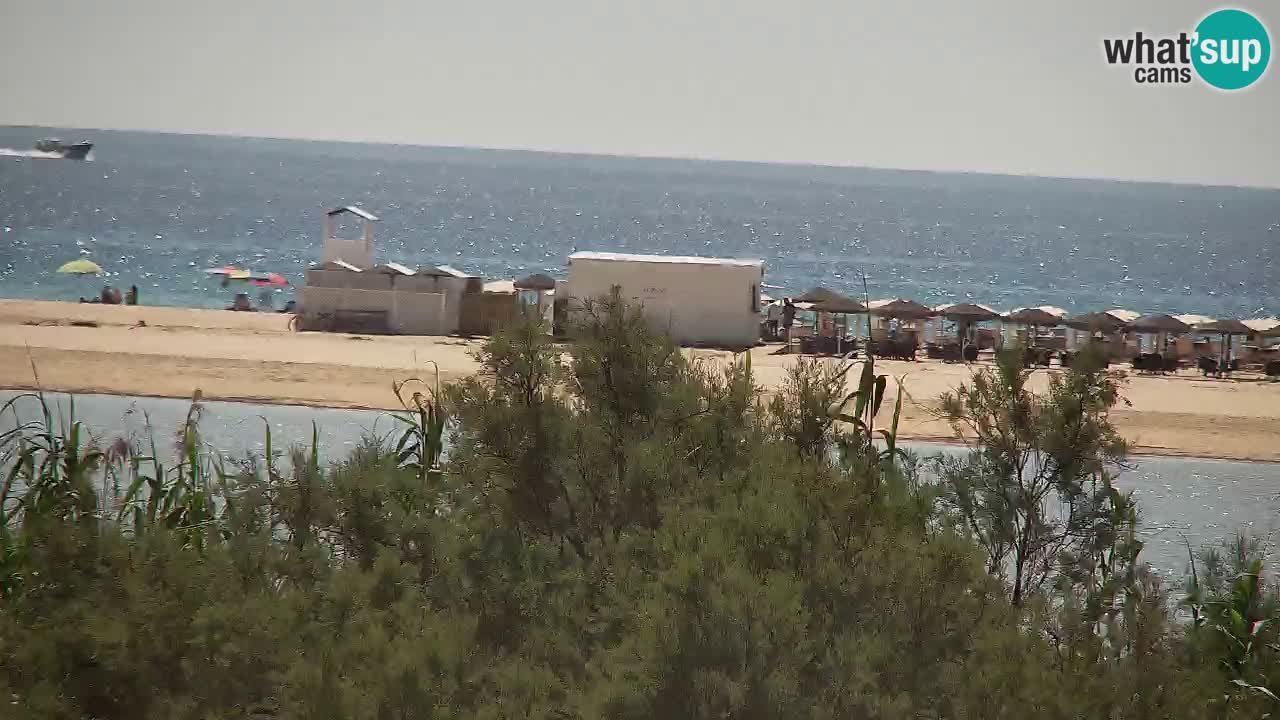 Spletna kamera Chia – Pogled v živo na plažo Su Giudeu