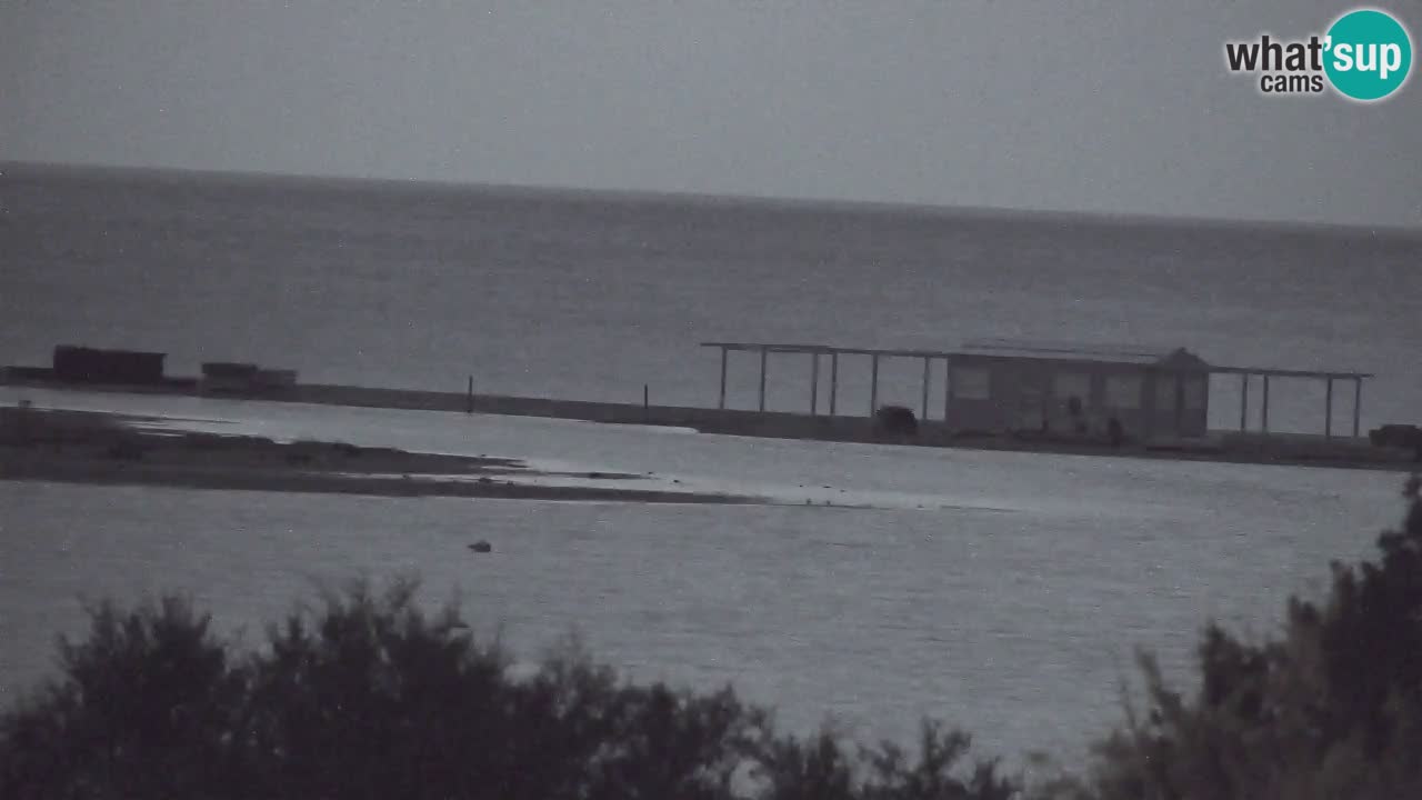 Spletna kamera Chia – Pogled v živo na plažo Su Giudeu