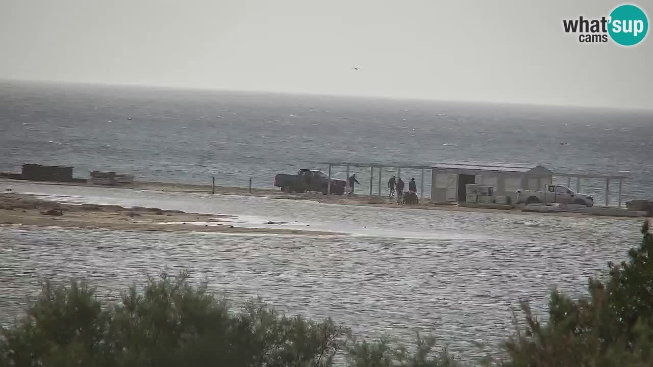 Spletna kamera Chia – Pogled v živo na plažo Su Giudeu