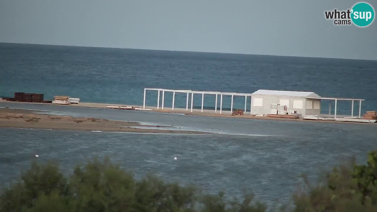 Spletna kamera Chia – Pogled v živo na plažo Su Giudeu