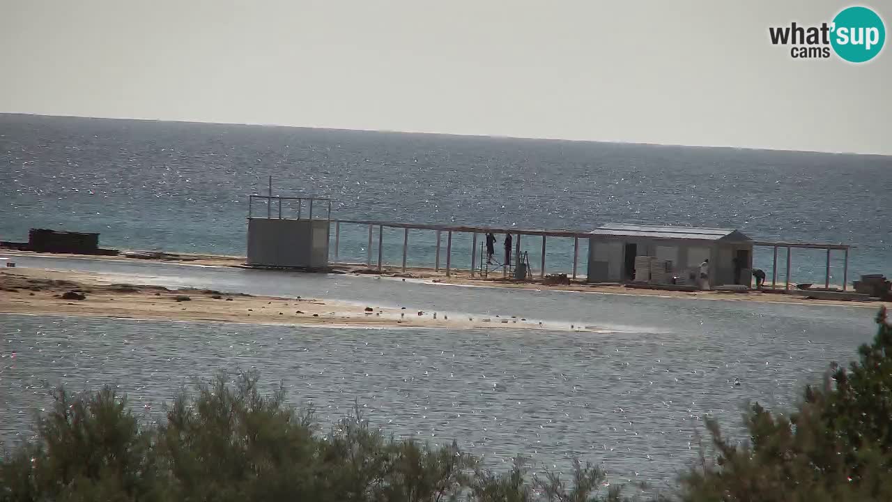 Spletna kamera Chia – Pogled v živo na plažo Su Giudeu