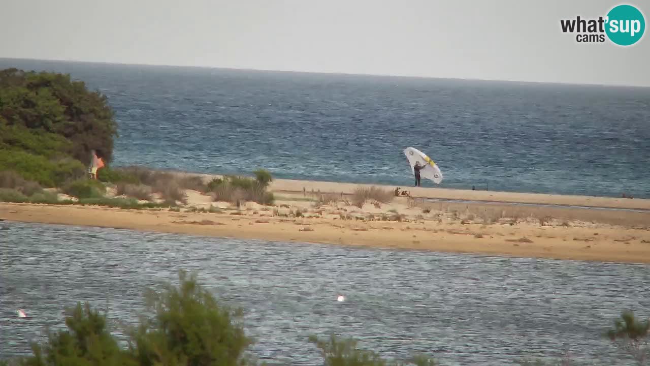 Spletna kamera Chia – Pogled v živo na plažo Su Giudeu
