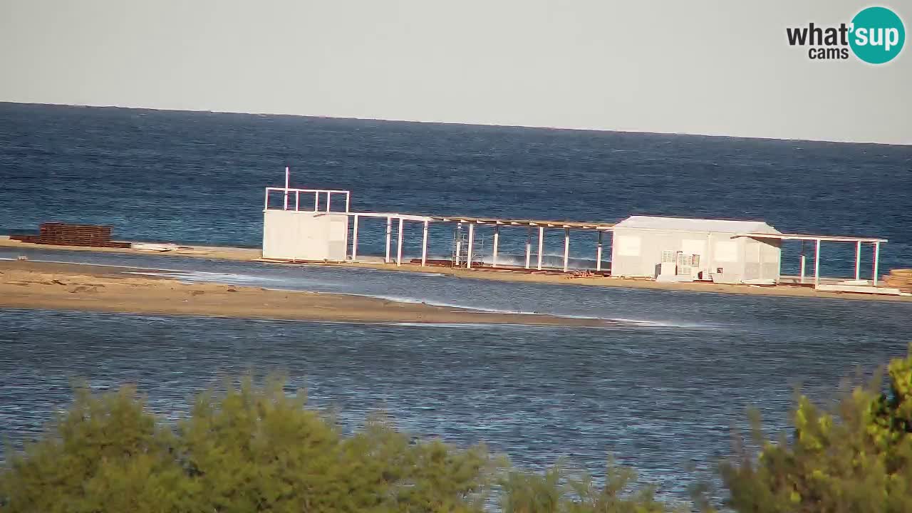 Spletna kamera Chia – Pogled v živo na plažo Su Giudeu