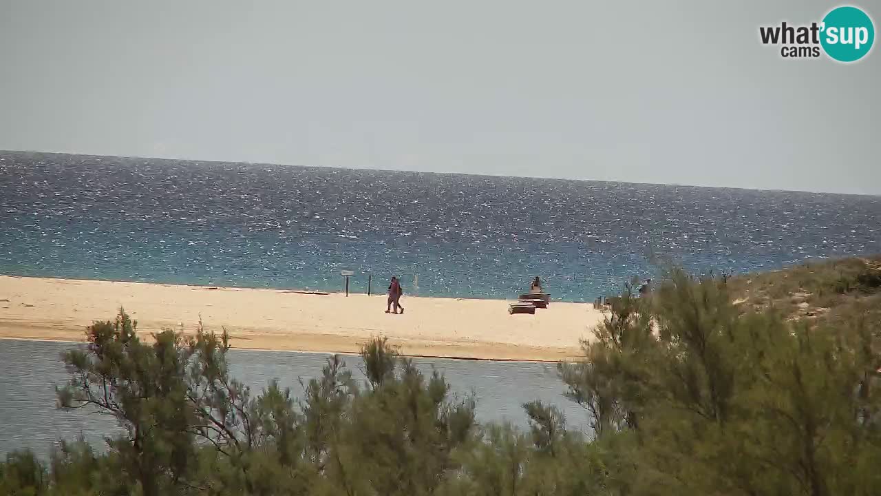 Spletna kamera Chia – Pogled v živo na plažo Su Giudeu
