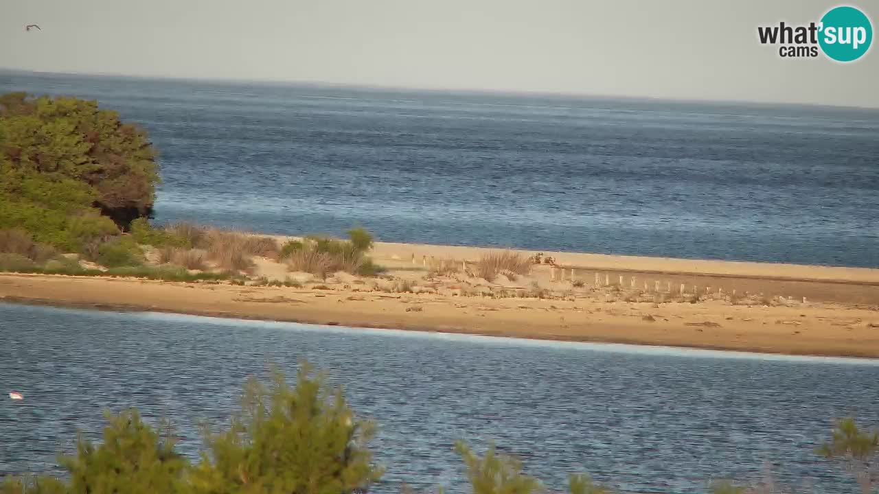Spletna kamera Chia – Pogled v živo na plažo Su Giudeu