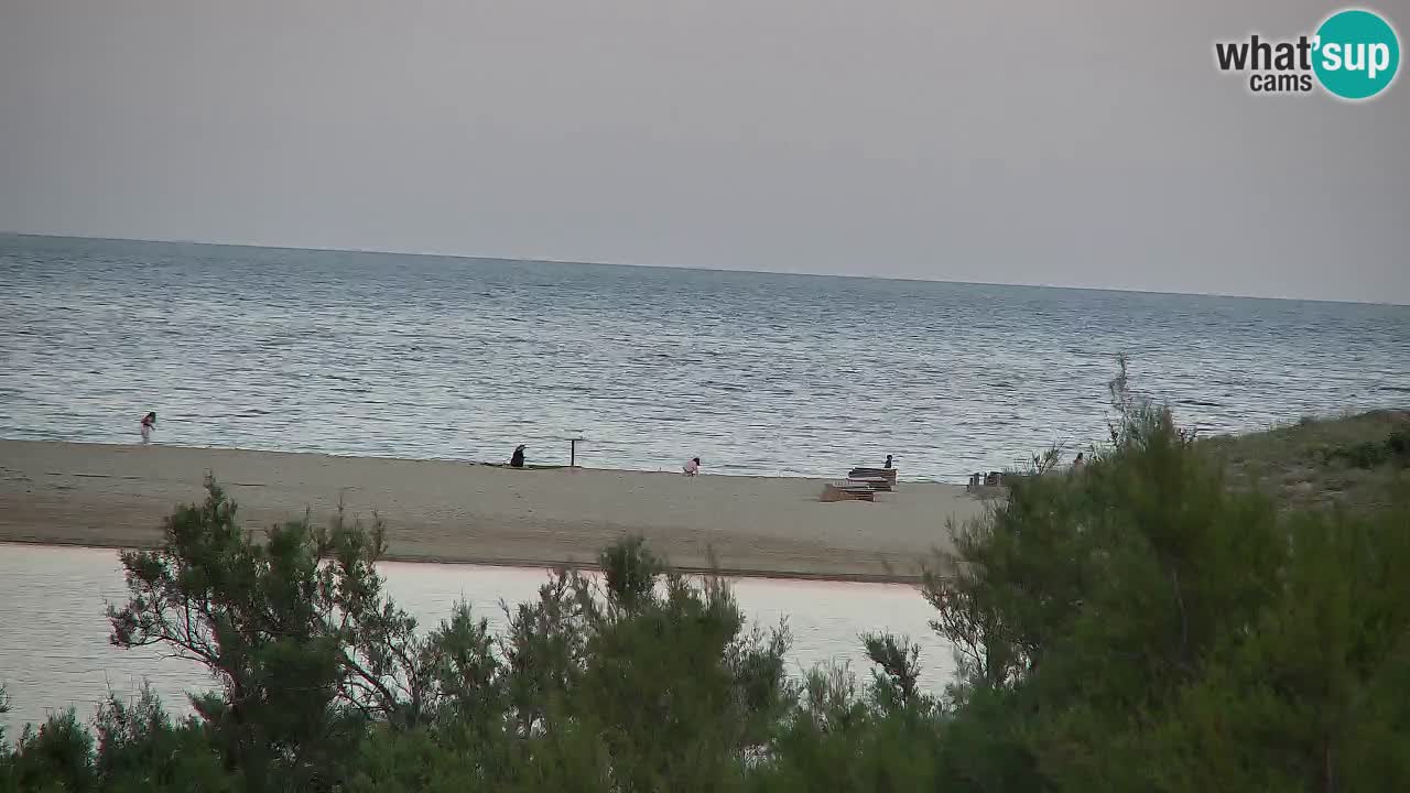 Spletna kamera Chia – Pogled v živo na plažo Su Giudeu