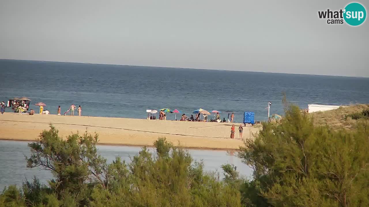 Spletna kamera Chia – Pogled v živo na plažo Su Giudeu