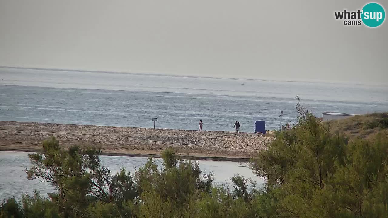 Spletna kamera Chia – Pogled v živo na plažo Su Giudeu