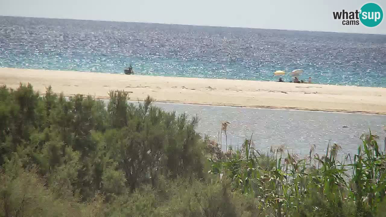 Spletna kamera Chia – Pogled v živo na plažo Su Giudeu