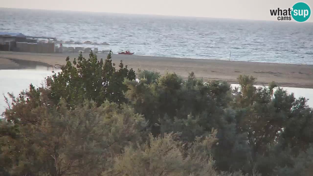 Spletna kamera Chia – Pogled v živo na plažo Su Giudeu