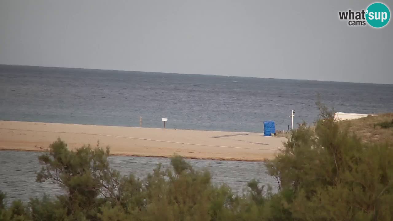 Spletna kamera Chia – Pogled v živo na plažo Su Giudeu