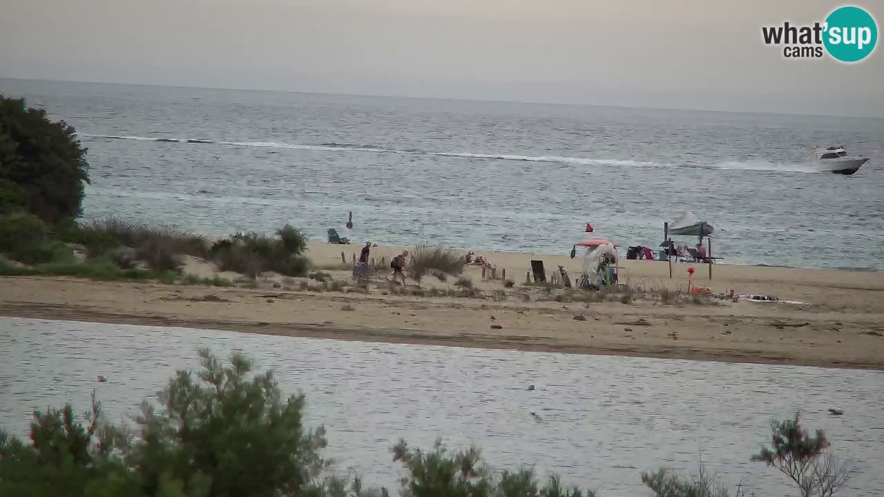 Spletna kamera Chia – Pogled v živo na plažo Su Giudeu