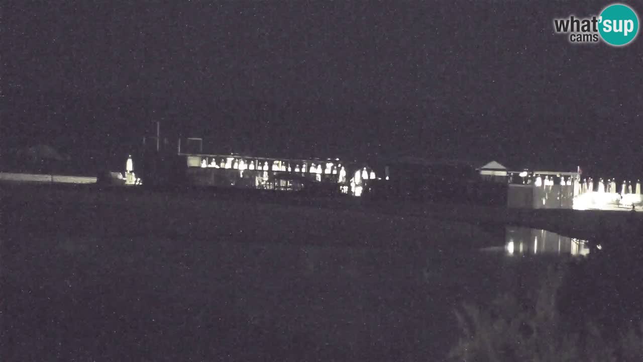 Spletna kamera Chia – Pogled v živo na plažo Su Giudeu
