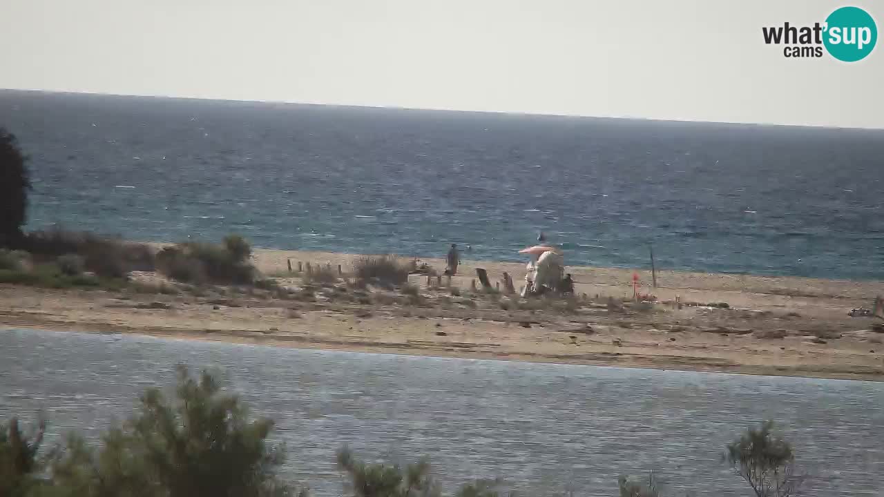 Spletna kamera Chia – Pogled v živo na plažo Su Giudeu