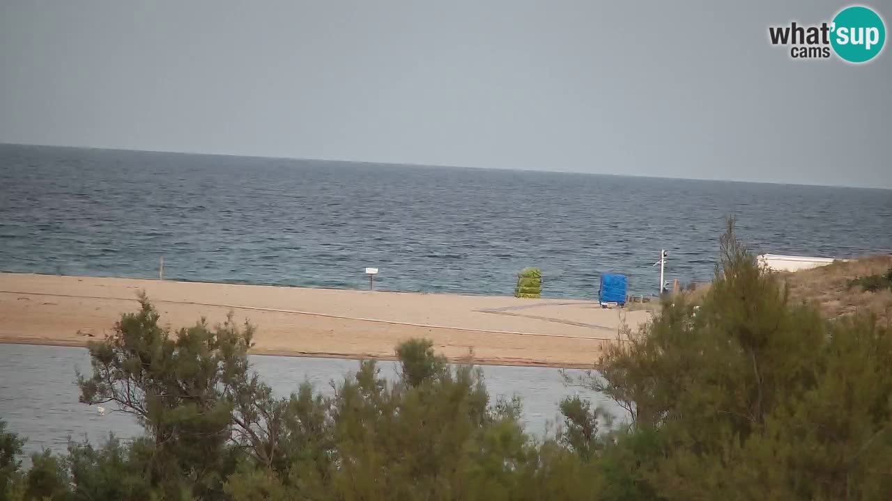 Spletna kamera Chia – Pogled v živo na plažo Su Giudeu