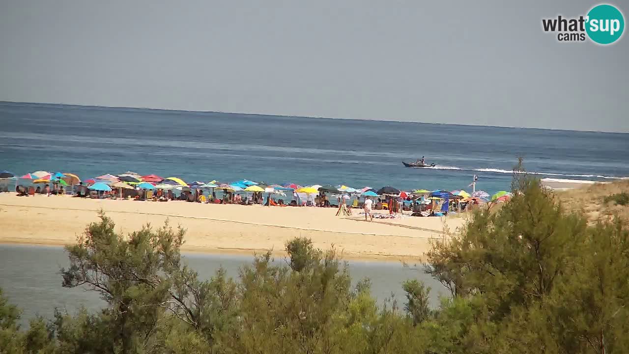 Spletna kamera Chia – Pogled v živo na plažo Su Giudeu
