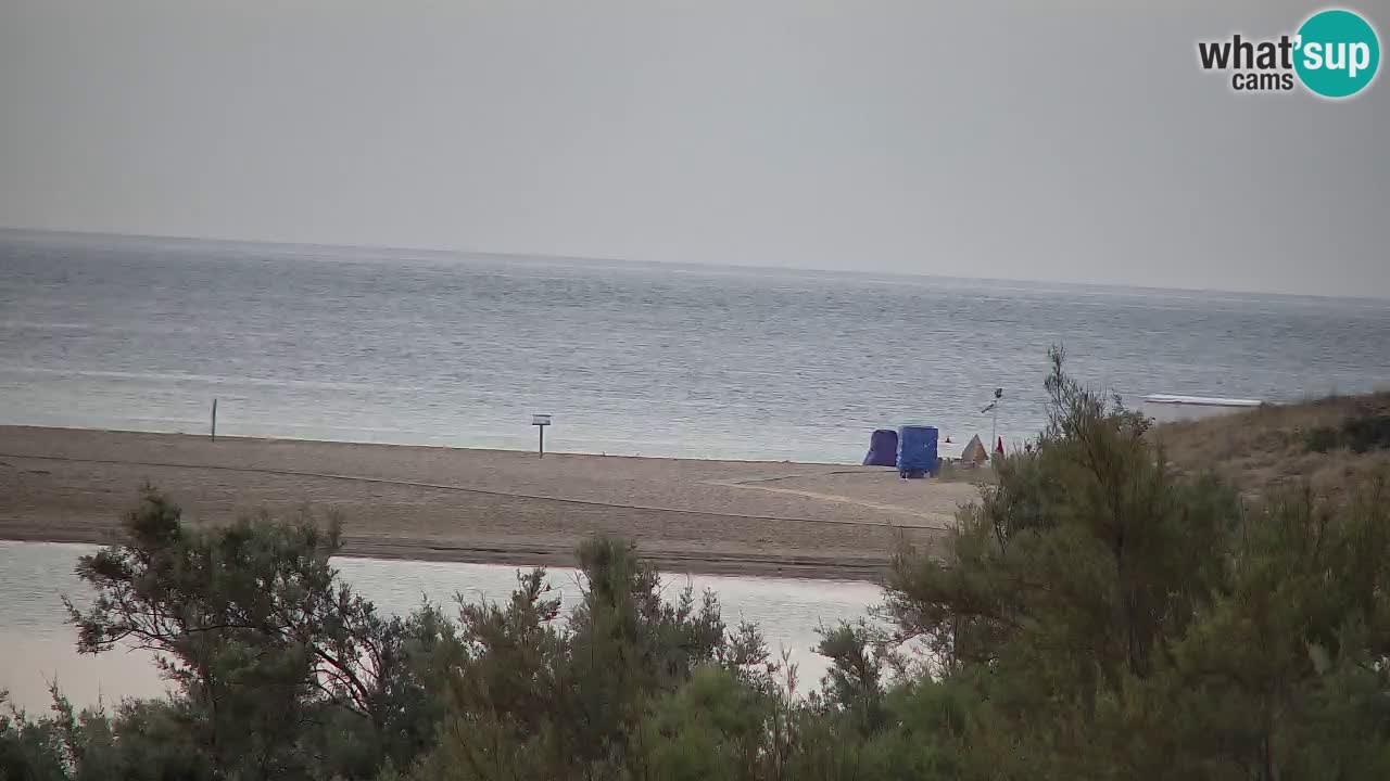 Spletna kamera Chia – Pogled v živo na plažo Su Giudeu