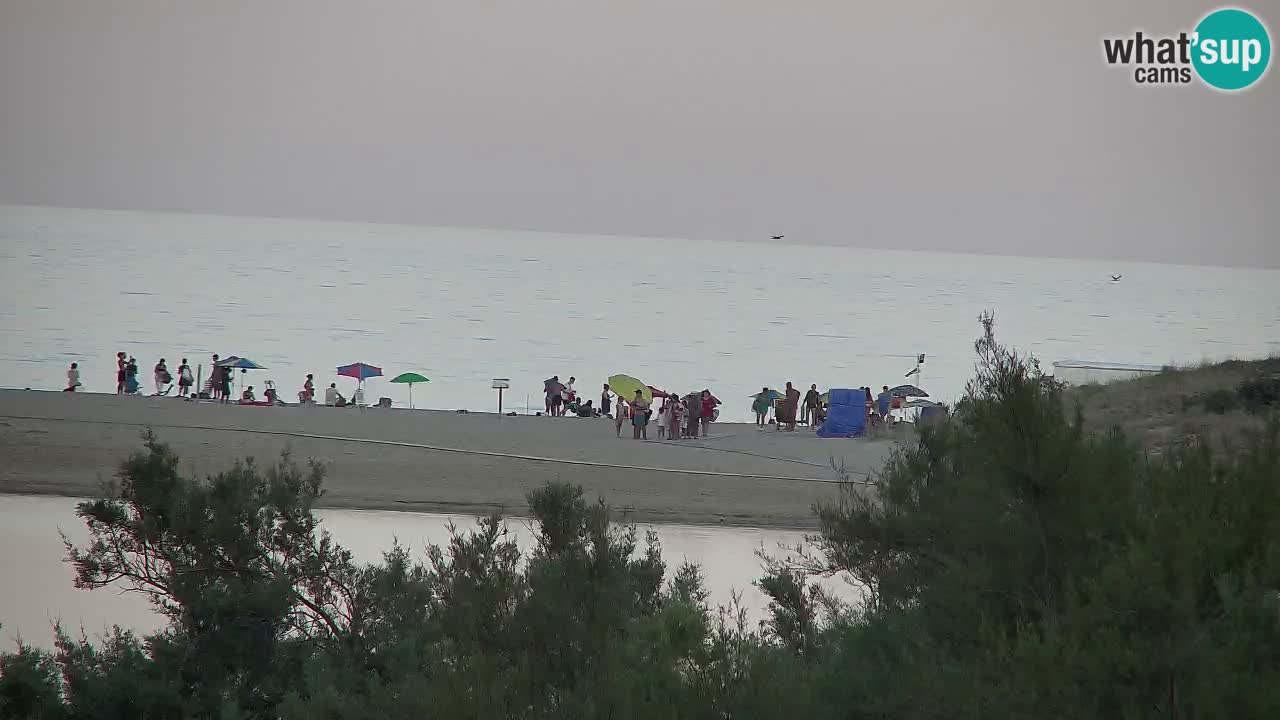 Spletna kamera Chia – Pogled v živo na plažo Su Giudeu