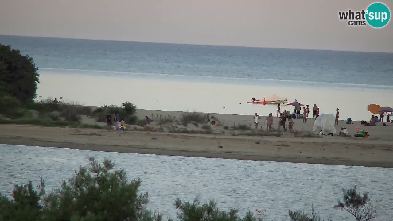 Spletna kamera Chia – Pogled v živo na plažo Su Giudeu