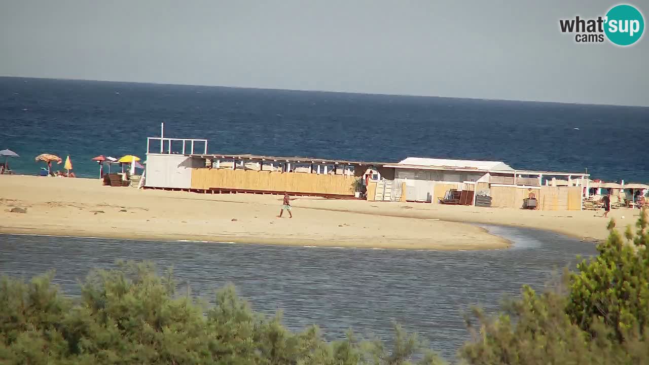 Spletna kamera Chia – Pogled v živo na plažo Su Giudeu