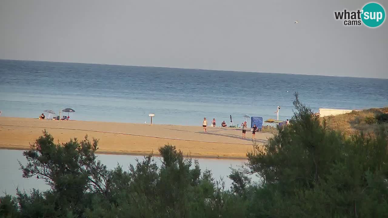 Spletna kamera Chia – Pogled v živo na plažo Su Giudeu