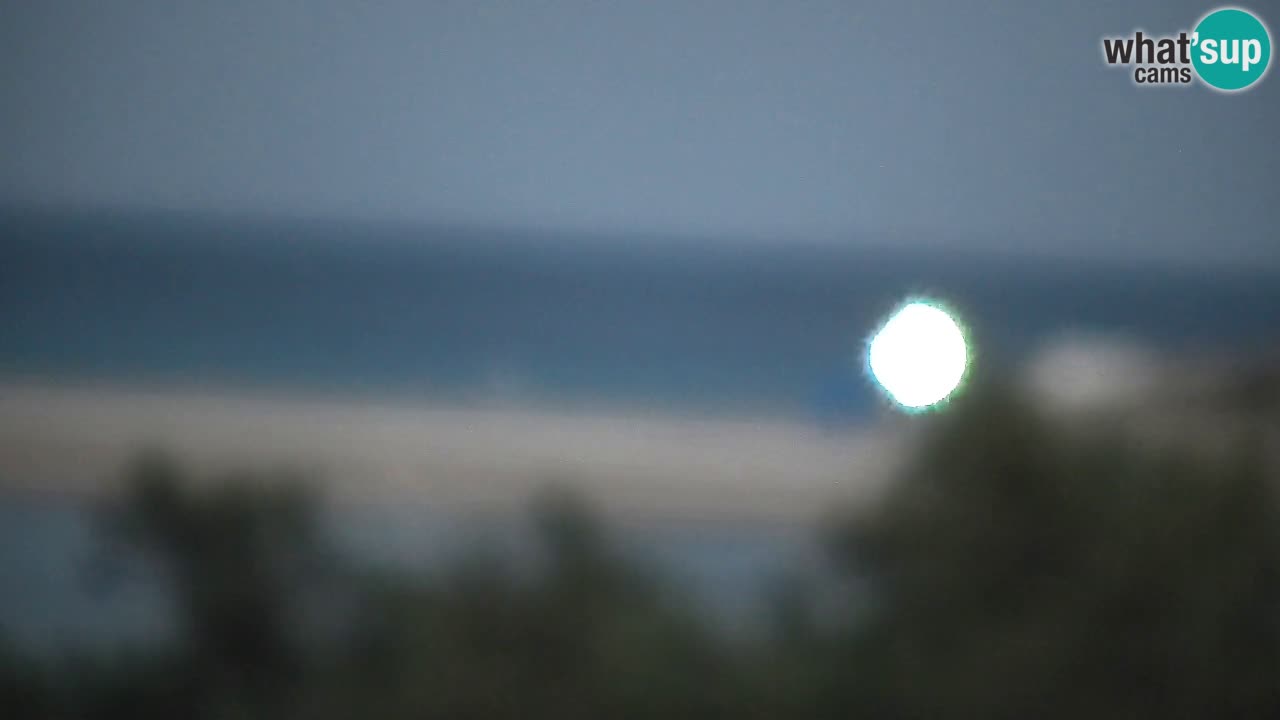 Spletna kamera Chia – Pogled v živo na plažo Su Giudeu