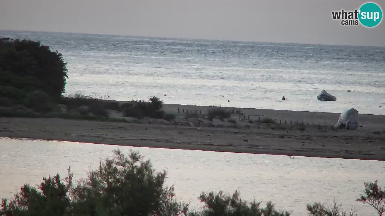 Spletna kamera Chia – Pogled v živo na plažo Su Giudeu