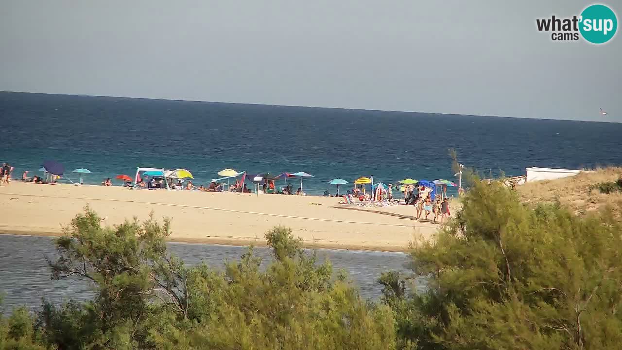 Spletna kamera Chia – Pogled v živo na plažo Su Giudeu