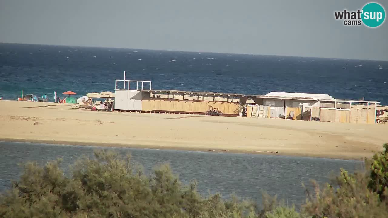 Spletna kamera Chia – Pogled v živo na plažo Su Giudeu