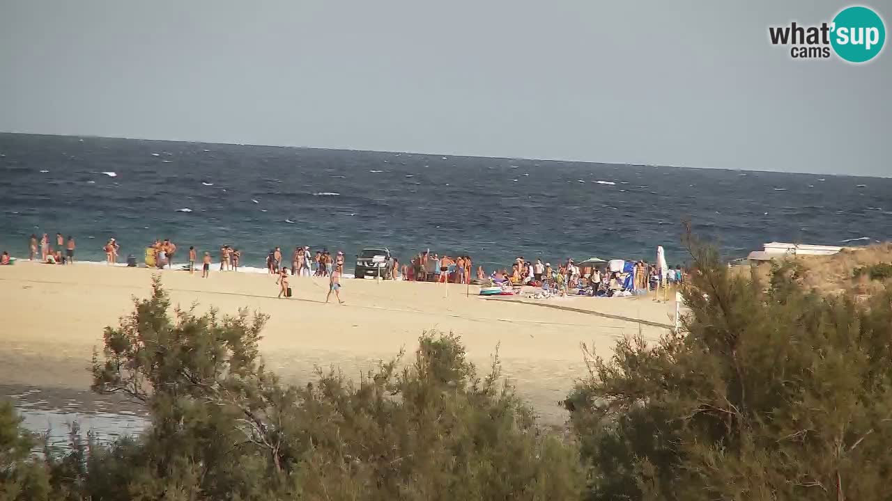 Spletna kamera Chia – Pogled v živo na plažo Su Giudeu