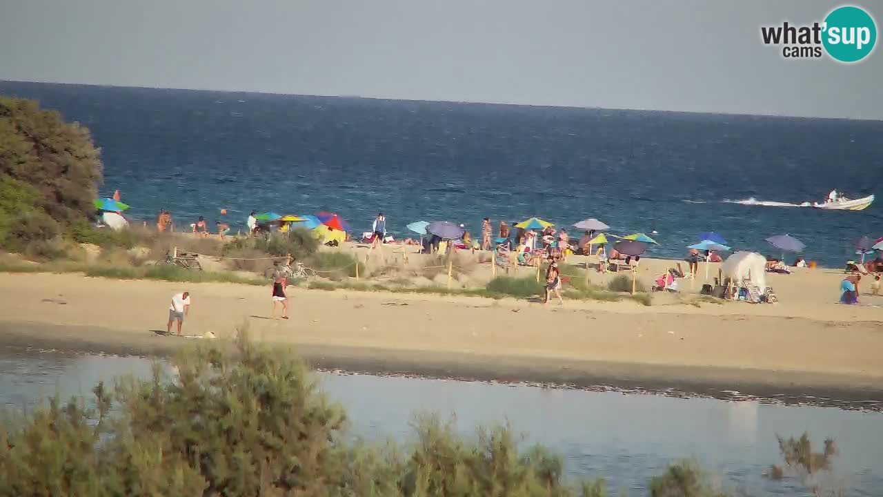 Spletna kamera Chia – Pogled v živo na plažo Su Giudeu