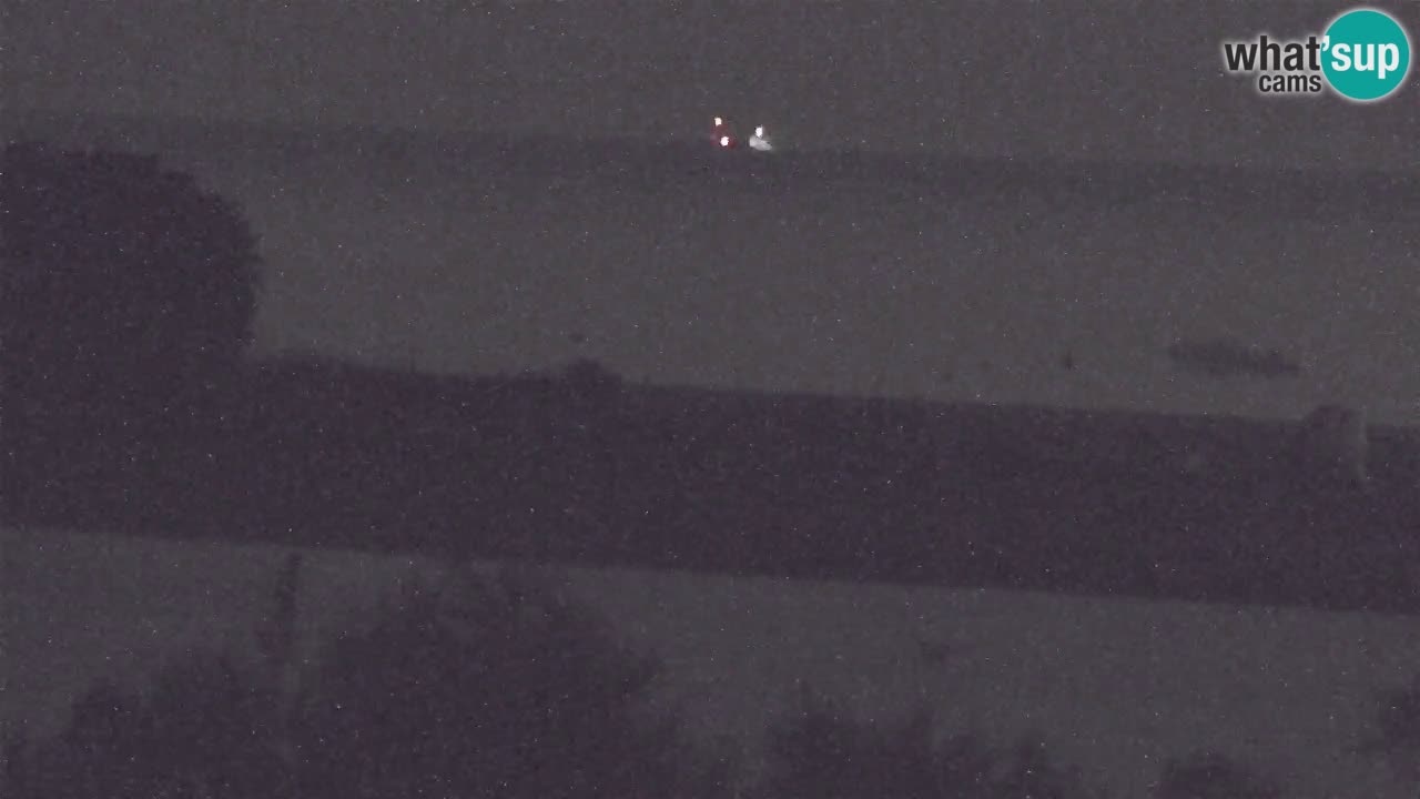 Spletna kamera Chia – Pogled v živo na plažo Su Giudeu