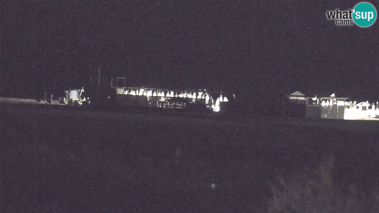 Spletna kamera Chia – Pogled v živo na plažo Su Giudeu