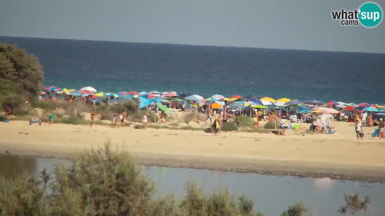 Spletna kamera Chia – Pogled v živo na plažo Su Giudeu