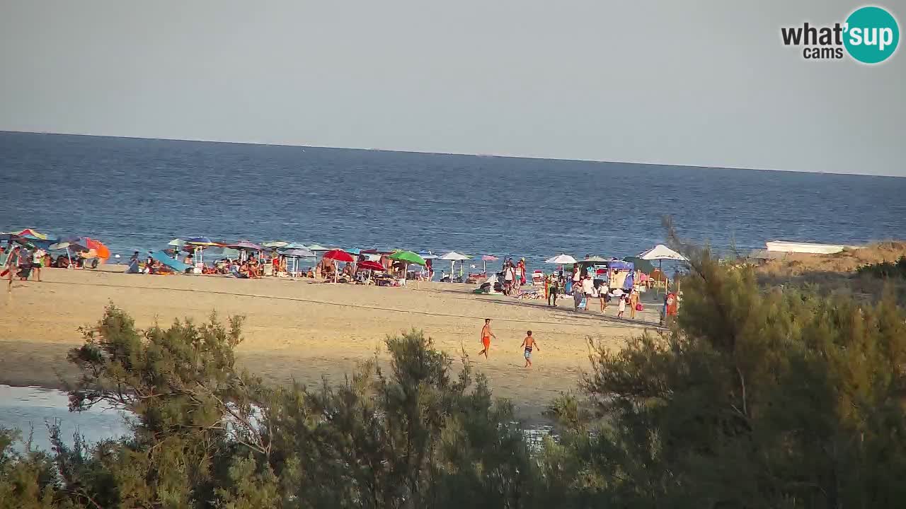 Spletna kamera Chia – Pogled v živo na plažo Su Giudeu