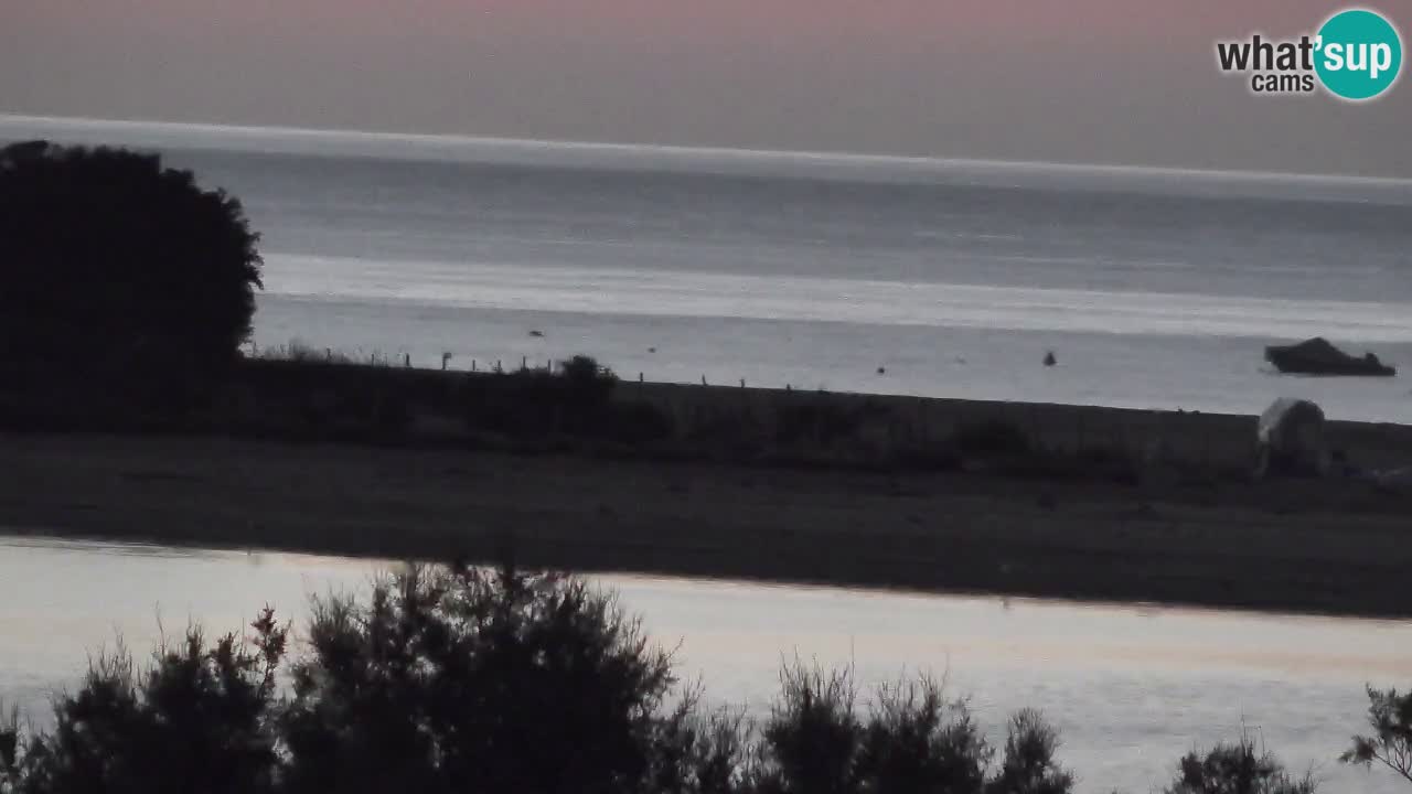 Webcam Chia – Vue en direct de la plage Su Giudeu