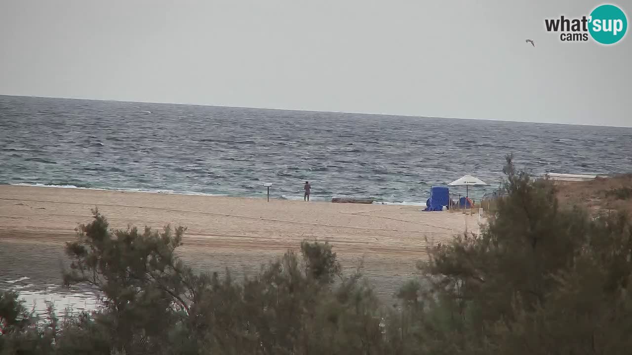 Spletna kamera Chia – Pogled v živo na plažo Su Giudeu