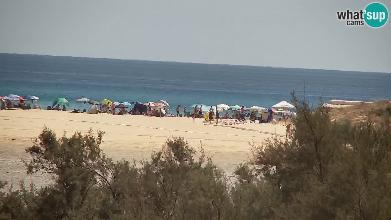 Spletna kamera Chia – Pogled v živo na plažo Su Giudeu