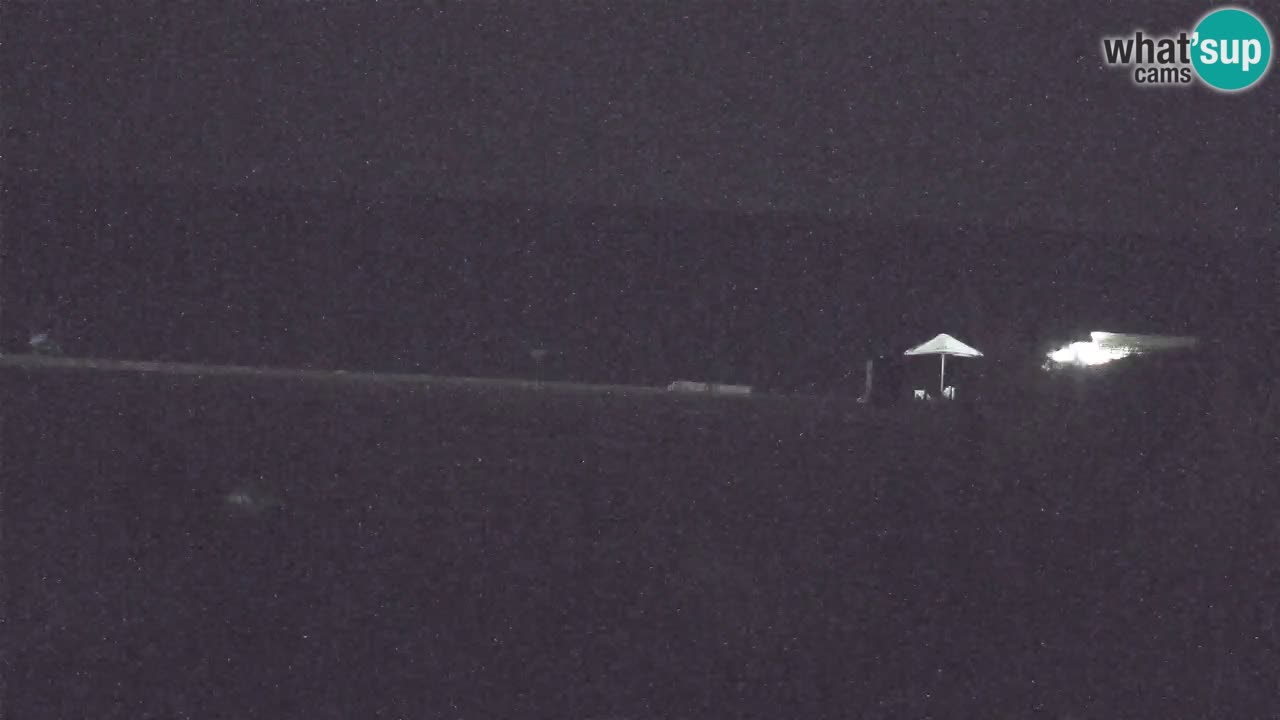 Spletna kamera Chia – Pogled v živo na plažo Su Giudeu