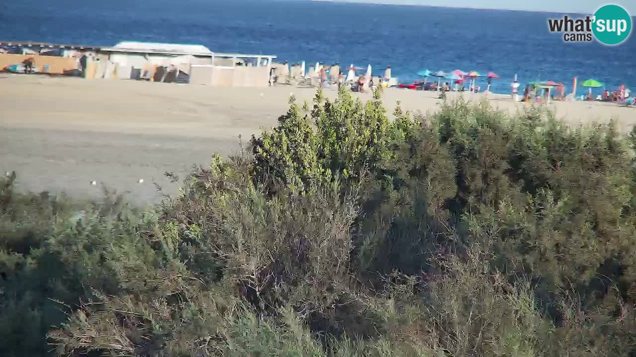 Spletna kamera Chia – Pogled v živo na plažo Su Giudeu