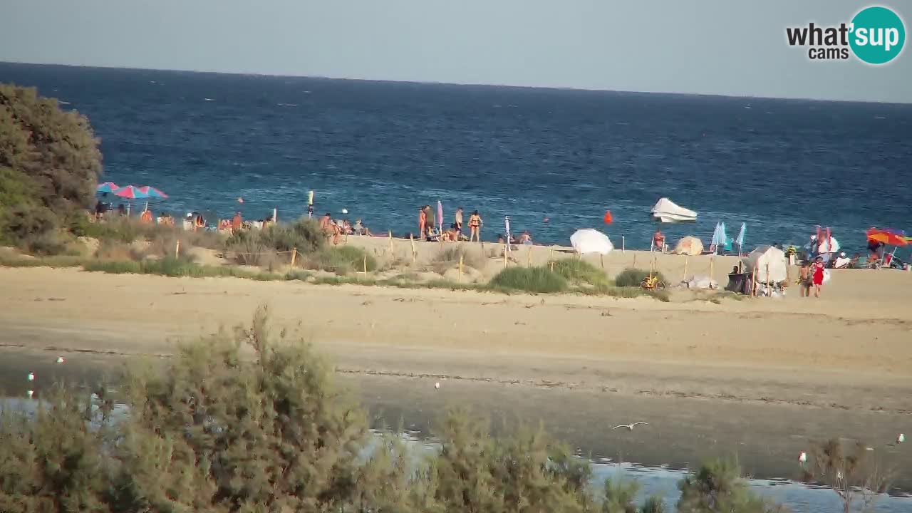 Spletna kamera Chia – Pogled v živo na plažo Su Giudeu